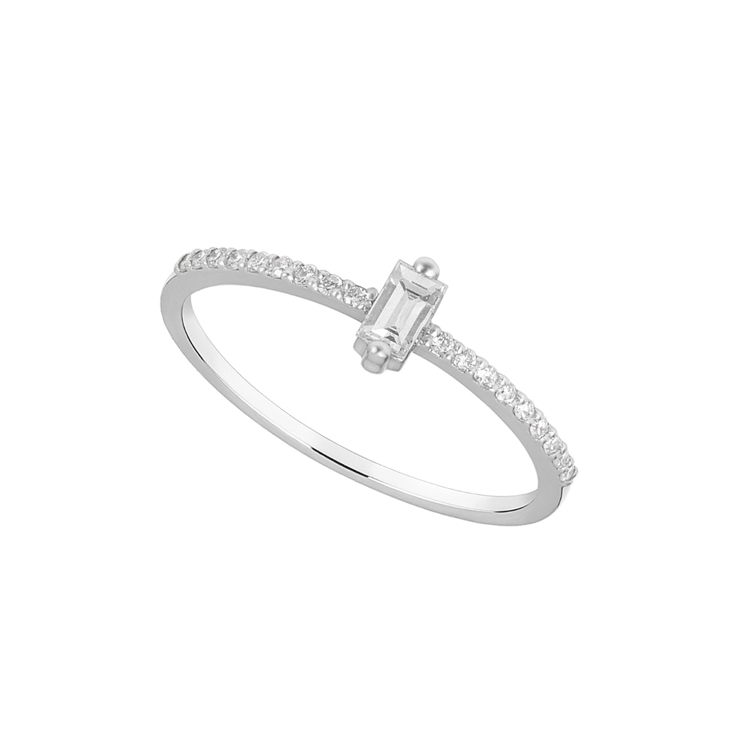Baguette White Side Diamond Solitaire
