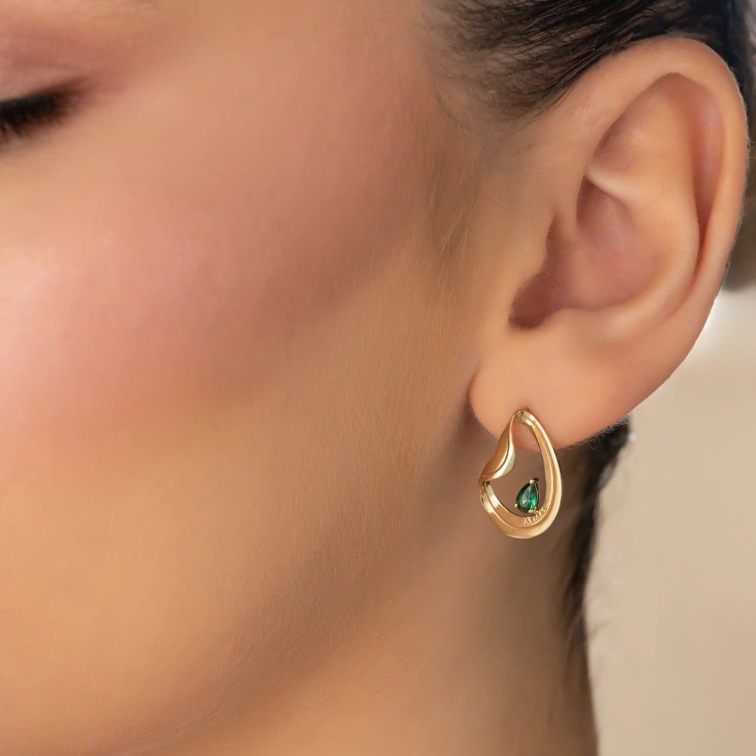 PERA SYNTHETIC EMERALD EARRINGS